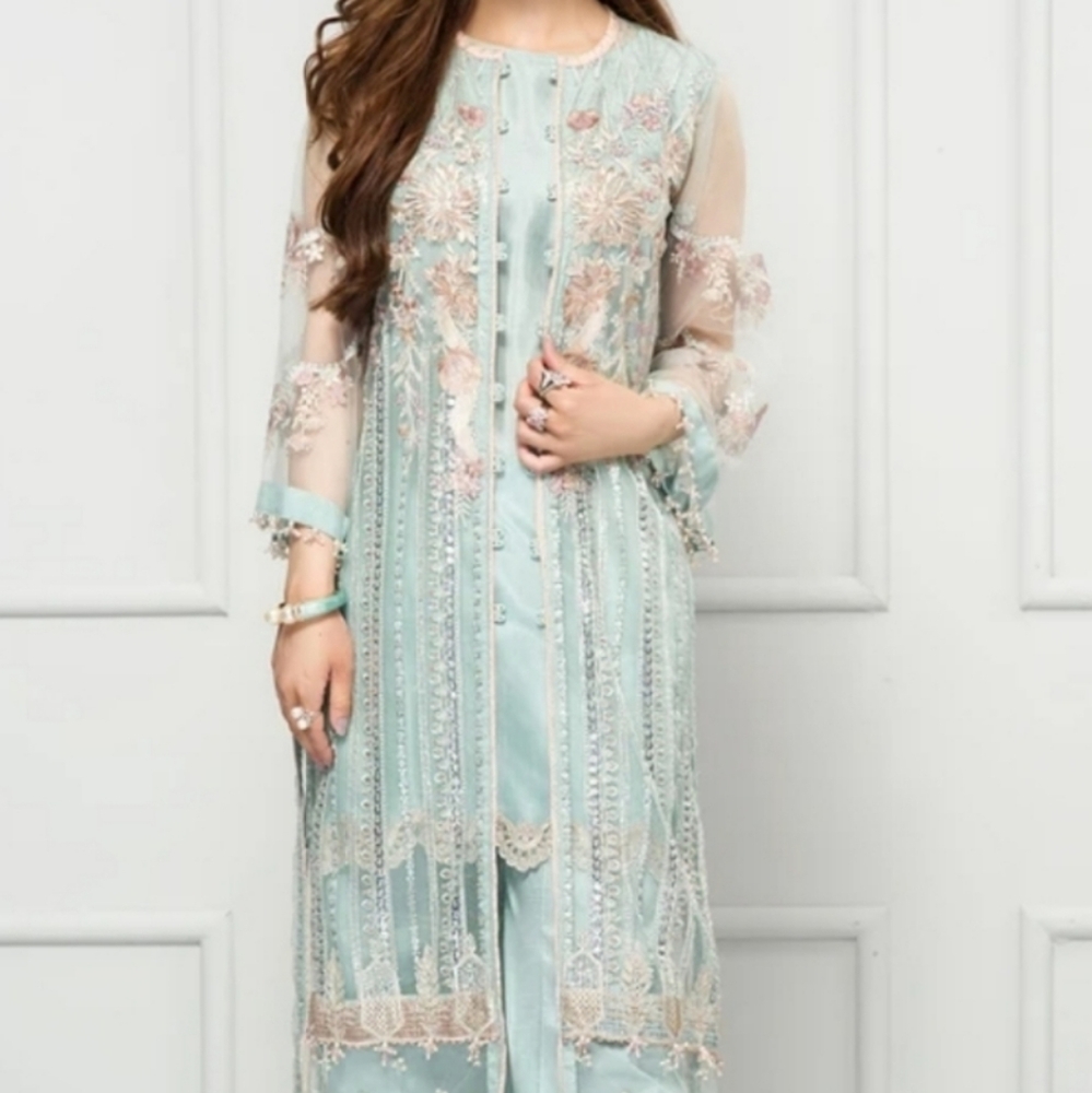Baroque Pakistani outfit